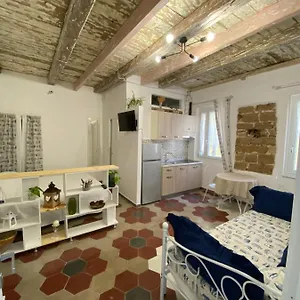 Couette-café Lu Bàtil -